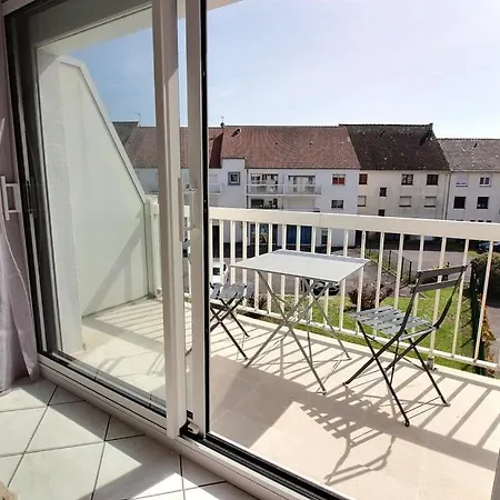 Annonce Professionnelle. T2 Avec Balcon, 4 Personnes Au Coeur De La Et A Deux Pas Du Sable Chaud * Hardelot-Plage